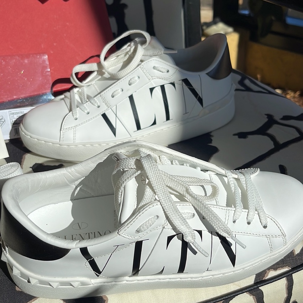 Valentino Garavani women’s Sneakers